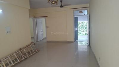 Living Room Image of 1300 Sq.ft 3 BHK Apartment / Flat for rent in Bathal apartment, Patparganj New Delhi for Rs. 35500