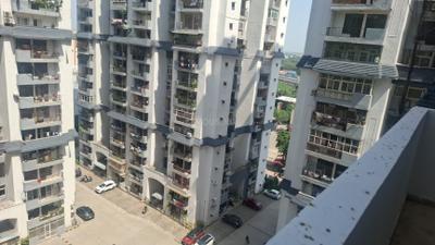 Bedroom Image of 900 Sq.ft 2 BHK Apartment / Flat for sale in Mahagun Puram Phase 1, Mahagunpuram Ghaziabad for Rs. 6200000