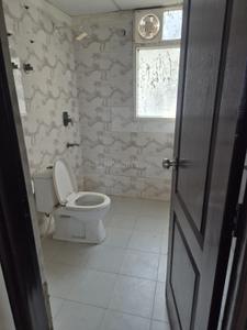 Image of 890 Sq.ft 2 BHK Apartment / Flat for rent in Sethi Max Royal, Sector 76, Noida for Rs. 26500