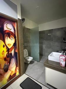 Bathroom Image of 5000 Sq.ft 4 BHK Villa for rent in Pushpak Bungalows, Ambli Ahmedabad for Rs. 100000
