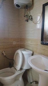 Bathroom Image of 440 Sq.ft 1 RK Apartment / Flat for rent in Supertech Ecociti, Sector 137 Noida for Rs. 20000