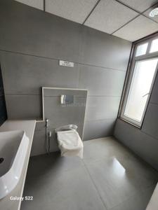 Bathroom Image of 2500 Sq.ft 4 BHK Apartment / Flat for sale in Swastik Green Palms, Bhayli Vadodara for Rs. 13100000