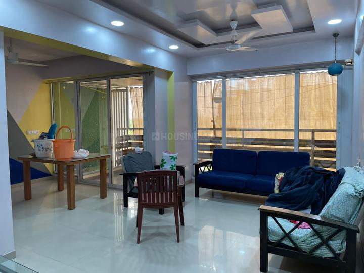 2 BHK Flat for rent in Bodakdev, Ahmedabad - 1950 Sqft