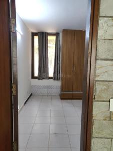 Bedroom Image of 1800 Sq.ft 3 BHK Apartment / Flat for rent in DDA Flats Sarita Vihar, Sarita Vihar New Delhi for Rs. 72000