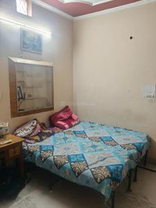 Bedroom Image of 900 Sq.ft 2 BHK Builder Floor for rent in Aya Nagar New Delhi for Rs. 20000