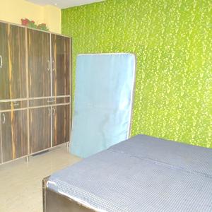 Bedroom Image of 800 Sq.ft 2 BHK Builder Floor for rent in New Ashok Nagar New Delhi for Rs. 22000