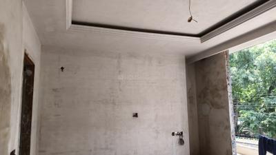 Bedroom Image of 3000 Sq.ft 4.5 BHK Builder Floor for sale in East Of Kailash New Delhi for Rs. 60000000