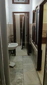 Bathroom Image of 850 Sq.ft 2 BHK Duplex for rent in Kankhal Haridwar for Rs. 10000