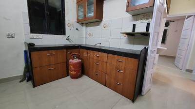 Kitchen Image of 750 Sq.ft 2 BHK Apartment / Flat for rent in Chedda Nagar Mumbai for Rs. 37000