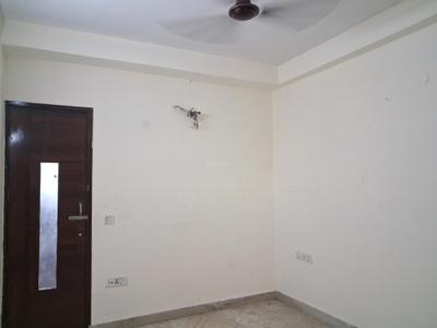 Bedroom Image of 1350 Sq.ft 3 BHK Builder Floor for sale in Paschim Vihar New Delhi for Rs. 25000000