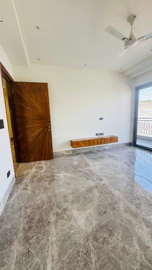 Outram Lines, GTB Nagar Main Image 1