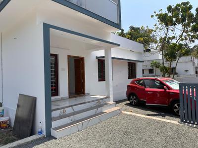 Image of 1500 Sq.ft 3 BHK Villa for sale in Angamaly, Kochi for Rs. 5800000