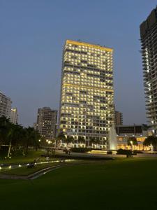 Image of 1074 Sq.ft 1 BHK Apartment / Flat for sale in Central Park Resorts, Sector 48, Gurgaon for Rs. 29500000