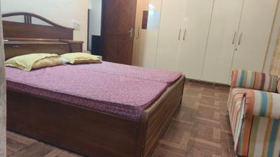 Bedroom Image of 1800 Sq.ft 2 BHK Builder Floor for rent in Sector 41 Noida for Rs. 40000