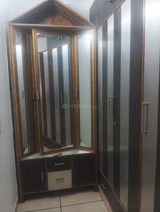 Bedroom Image of 1300 Sq.ft 3 BHK Apartment / Flat for rent in Patparganj New Delhi for Rs. 39500