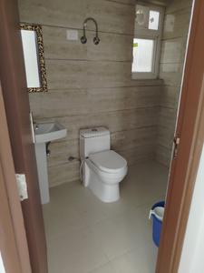 Bathroom Image of 1075 Sq.ft 2 BHK Apartment / Flat for rent in Paramount Emotions, Noida Extension Greater Noida for Rs. 19000