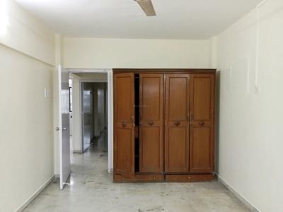 Bedroom Image of 825 Sq.ft 2 BHK Apartment / Flat for rent in Dadar East Mumbai for Rs. 110000