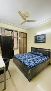 Bedroom Image of 3500 Sq.ft 3 BHK Builder Floor for rent in Sector 17 Gurgaon for Rs. 60000