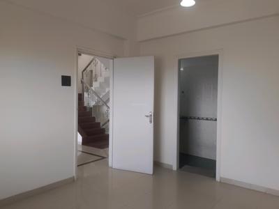 Bedroom Image of 3200 Sq.ft 4 BHK Apartment / Flat for sale in BREDCO Viceroy Park, Kandivali East Mumbai for Rs. 110000000