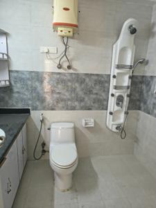 Bathroom Image of 2200 Sq.ft 3 BHK Apartment / Flat for sale in Sunny Valley Apartment, Sector 12 Dwarka New Delhi for Rs. 30000000