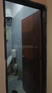 Bathroom Image of 400 Sq.ft 1 RK Apartment / Flat for rent in Amrapali Modern Township, Rau Indore for Rs. 10000
