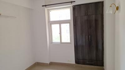 Bedroom Image of 1015 Sq.ft 2.5 BHK Apartment / Flat for sale in Amrapali Princely Estate, Sector 76 Noida for Rs. 11000000