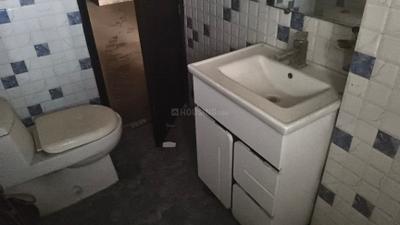 Image of 1600 Sq.ft 3 BHK Apartment / Flat for rent in Arocon Golf Ville, Crossings Republik, Ghaziabad for Rs. 25000