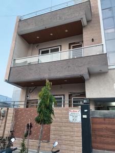 Image of 1000 Sq.ft 1 BHK Independent House for rent in Shubham Silicon City Phase 1, Girdharpura, Kota for Rs. 9000