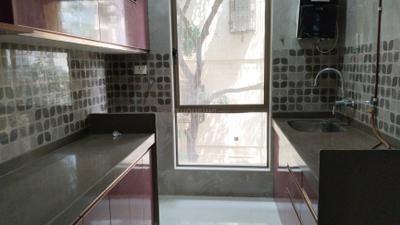 Kitchen Image of 960 Sq.ft 3 BHK Apartment / Flat for rent in Vile Parle East Mumbai for Rs. 110000