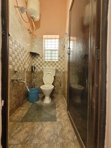 Bathroom Image of 900 Sq.ft 1 BHK Builder Floor for rent in BTM Layout Bengaluru for Rs. 17000