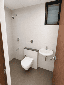 Bathroom Image of 1575 Sq.ft 3 BHK Apartment / Flat for sale in Ratnamani Trident Elanzza, Vaishno Devi Circle Ahmedabad for Rs. 8350000