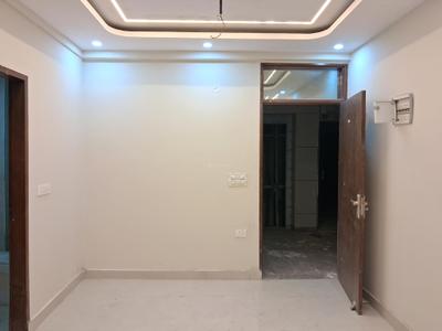 Living Room Image of 980 Sq.ft 2 BHK Apartment / Flat for sale in GCM Gomati Apartment, Sector 49 Noida for Rs. 4000000