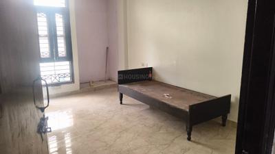Bedroom Image of 1800 Sq.ft 3 BHK Builder Floor for rent in Sector 105 Noida for Rs. 38000