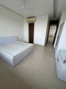 Bedroom Image of 2025 Sq.ft 2.5 BHK Apartment / Flat for rent in Red Stone Infinity, Byculla Mumbai for Rs. 200000