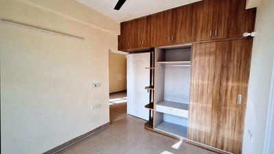 Bedroom Image of 800 Sq.ft 2 BHK Apartment / Flat for rent in Shree Vardhman Mantra, Sector 67 Gurgaon for Rs. 21000