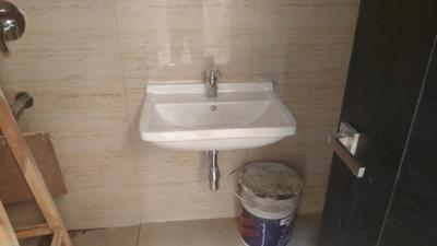 Image of 2000 Sq.ft 3 BHK Apartment / Flat for rent in Rajapushpa Provincia, Narsingi, Hyderabad for Rs. 78000