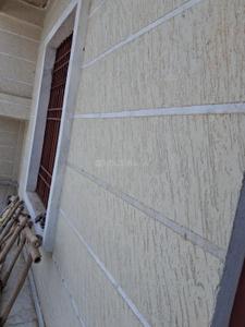 Balcony Image of 650 Sq.ft 1 BHK Apartment / Flat for rent in Pal Colony Jhansi for Rs. 5000