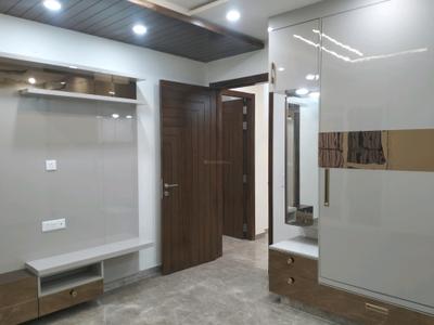 Bedroom Image of 1800 Sq.ft 3 BHK Builder Floor for sale in Vikaspuri New Delhi for Rs. 40000000