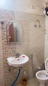 Bathroom Image of 1350 Sq.ft 3 BHK Apartment / Flat for rent in Balmikinagar Lucknow for Rs. 40000
