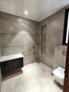 Bathroom Image of 2150 Sq.ft 4 BHK Builder Floor for sale in Ansal Versalia Phase A1, Sector 67 Gurgaon for Rs. 25000000