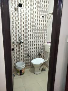 Bathroom Image of 450 Sq.ft 1 BHK Builder Floor for rent in Uttam Nagar New Delhi for Rs. 14510