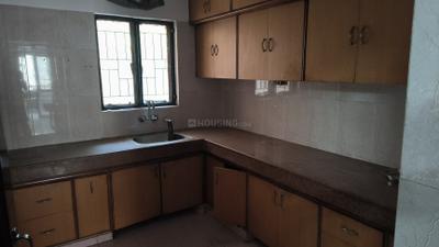 Kitchen Image of 1600 Sq.ft 3 BHK Apartment / Flat for rent in Dwarkadheesh Apartment, Sector 12 Dwarka New Delhi for Rs. 38000