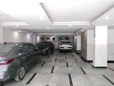 Car Garage Image of 1871 Sq.ft 3 BHK Builder Floor for sale in Sector 8 Dwarka New Delhi for Rs. 33000000
