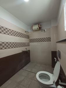 Bathroom Image of 2800 Sq.ft 3 BHK Apartment / Flat for sale in Mallapur Hyderabad for Rs. 17500000