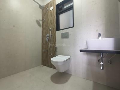 Bathroom Image of 760 Sq.ft 2 BHK Apartment / Flat for sale in Borivali West Mumbai for Rs. 22500000