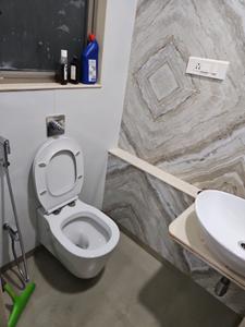 Bedroom One Image of 800 Sq.ft 2 BHK Apartment / Flat for rent in Cornerstone, Worli Mumbai for Rs. 130000