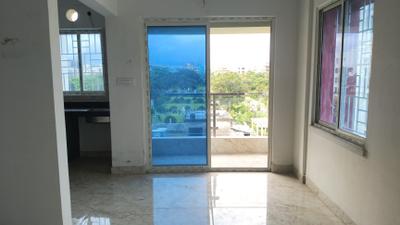 Living Room Image of 980 Sq.ft 2 BHK Apartment / Flat for sale in New Town Kolkata for Rs. 6500000