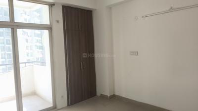 Bedroom Image of 1750 Sq.ft 4 BHK Apartment / Flat for rent in Ajnara Gen X, Crossings Republik Ghaziabad for Rs. 24000