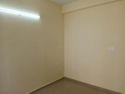 Bedroom Image of 650 Sq.ft 3 BHK Apartment / Flat for rent in Pyramid Infinity, Sector 70 Gurgaon for Rs. 26000