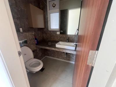 Image of 1850 Sq.ft 3 BHK Apartment / Flat for rent in L And T Crescent Bay, Parel, Mumbai for Rs. 225000